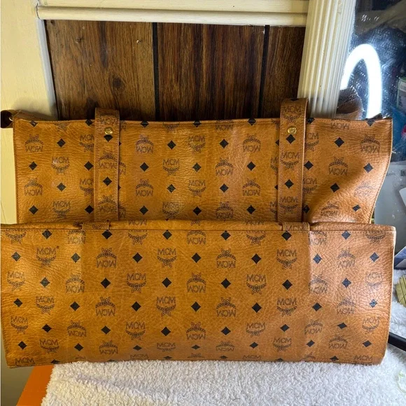 MCM Large Cognac Visetos Tote Shoulder Travel Carry on Tote EUC - Picture 5 of 17